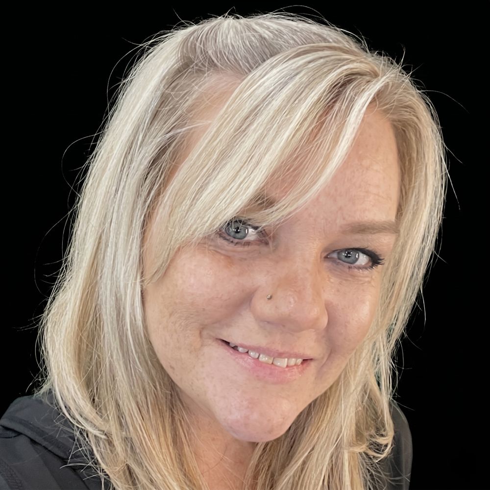 Valerie Nixon at Hair Envy Inc. Salon & Spa